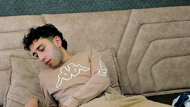 Snapshot of erickblaze_wm chatting on 02.06.25 erickblaze wm online show from 02.06.25