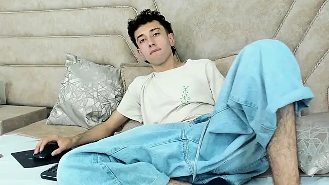 Snapshot of erickblaze_wm chatting on 03.03.25 erickblaze wm online show from 03.03.25