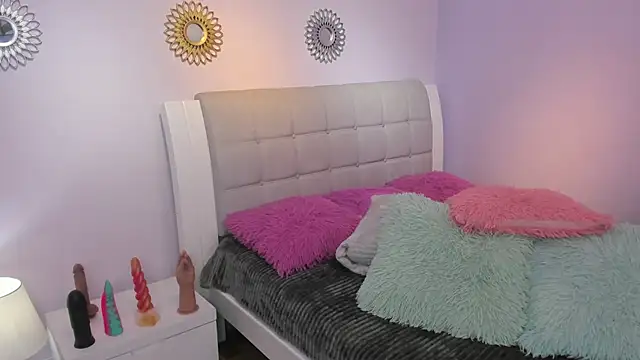 Snapshot of Hiyakasudere chatting on 10.10.25 Hiyakasudere online show from 10.10.25