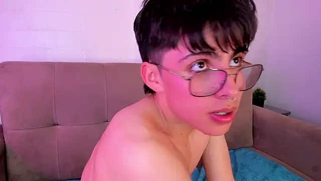 PepperTwink online show from 03.05.25