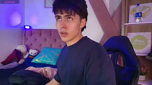 PepperTwink online show from 10.02.25