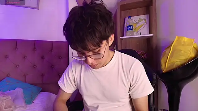 PepperTwink online show from 10.29.25