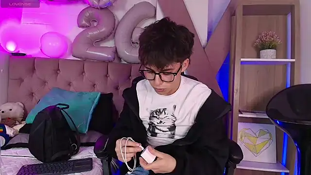 PepperTwink online show from 01.17.26