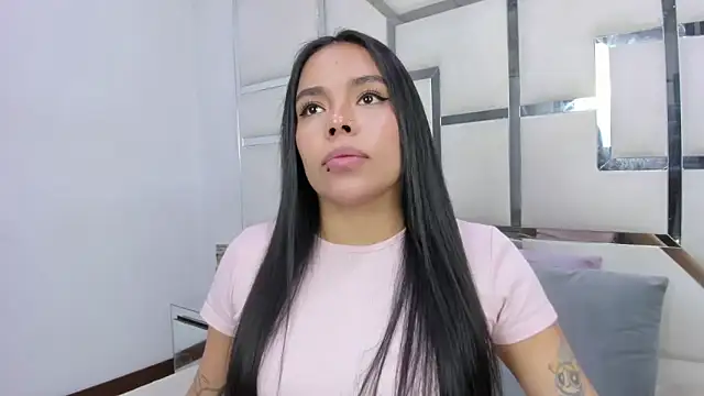 ZoeWan69 online show from 04.15.26