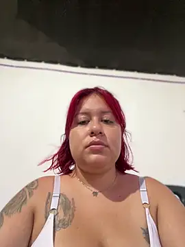 Snapshot of Mi_suki chatting on 02.07.25 Mi suki online show from 02.07.25