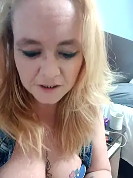 CutiepieMandii143 online show from 02.25.25