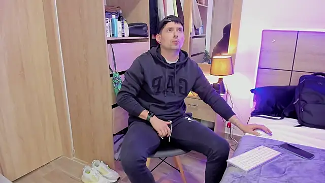 ILoveNYStyle online show from 03.11.25