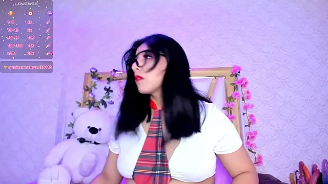 Snapshot of BeccaMathew chatting on 11.25.25 BeccaMathew online show from 11.25.25