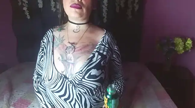 Snapshot of Fenix_Lilith chatting on 03.21.25 Fenix Lilith online show from 03.21.25