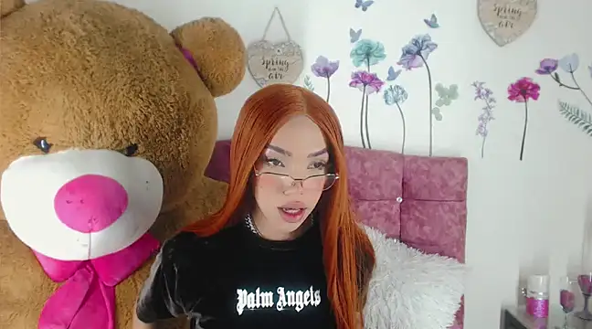 Khloe Leal online show from 02.06.25