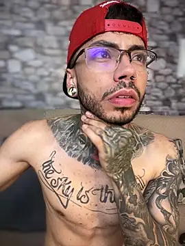 Snapshot of Walker_Thomas1 chatting on 03.07.25 Walker Thomas1 online show from 03.07.25