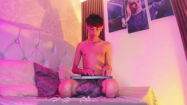 Snapshot of Allen_Starck chatting on 02.10.25 Allen Starck online show from 02.10.25