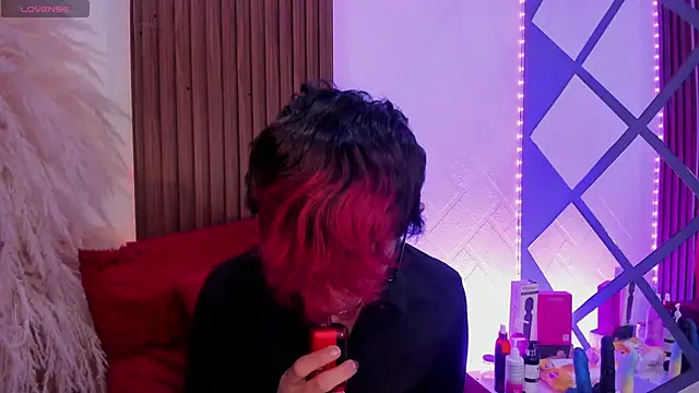 Snapshot of Allen_Starck chatting on 10.03.25 Allen Starck online show from 10.03.25