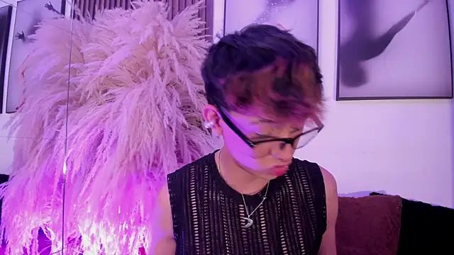 Snapshot of Allen_Starck chatting on 11.18.25 Allen Starck online show from 11.18.25