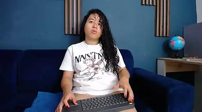 Snapshot of ema_abby chatting on 02.12.25 ema abby online show from 02.12.25