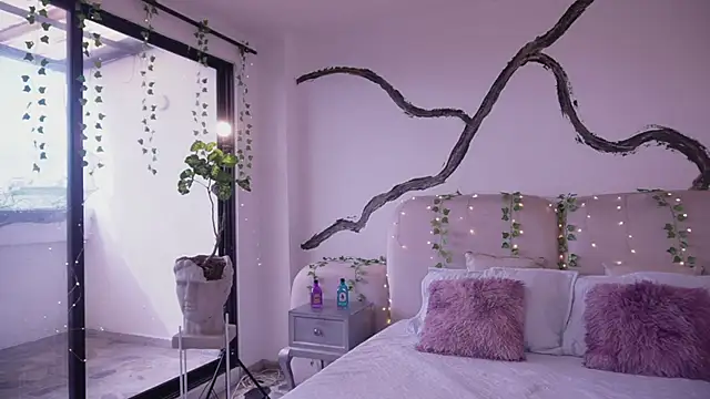 soidai miiu online show from 10.06.25