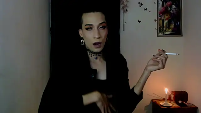 Snapshot of NovaNyx11 chatting on 11.08.25 NovaNyx11 online show from 11.08.25