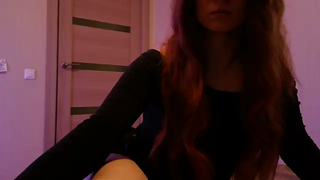  AliceOwen  online show from 03.17.25