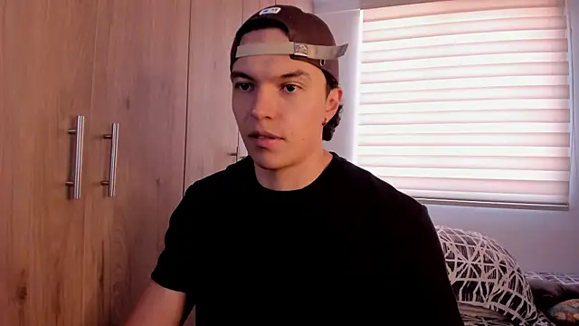 Mastrangelo xxx online show from 11.22.25