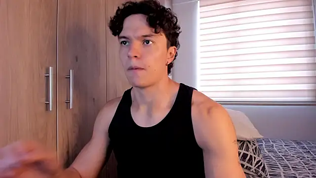 Mastrangelo xxx online show from 11.23.25