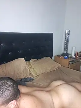 liamlara online show from 10.23.25