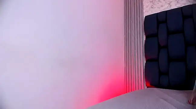 Ashlyaurora online show from 02.28.25