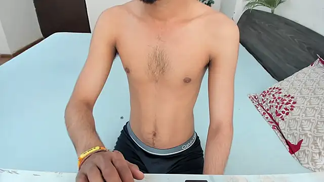 Queen Couple online show from 03.12.26