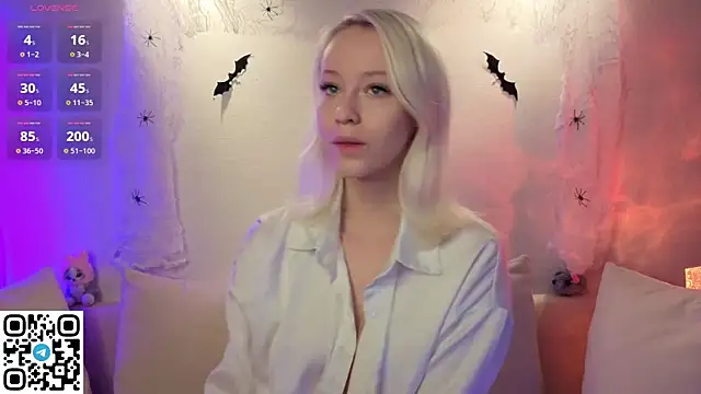 Anadeyaaa online show from 10.30.25