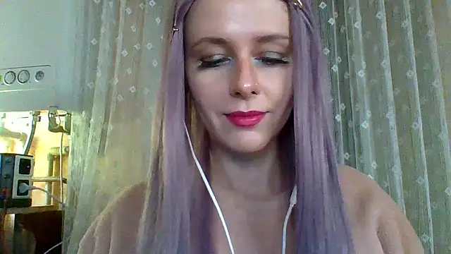 LuminousLady online show from 02.13.25