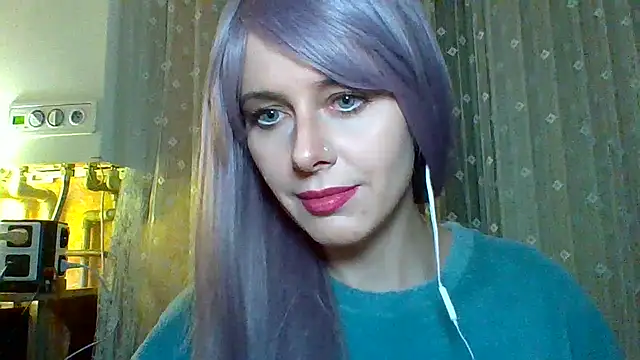 LuminousLady online show from 02.23.25