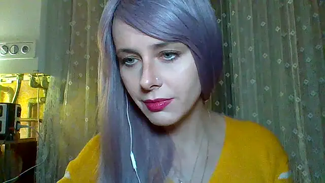 LuminousLady online show from 02.24.25