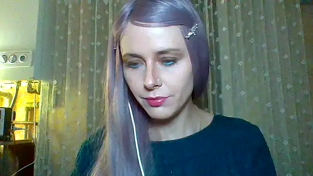 LuminousLady online show from 02.28.25