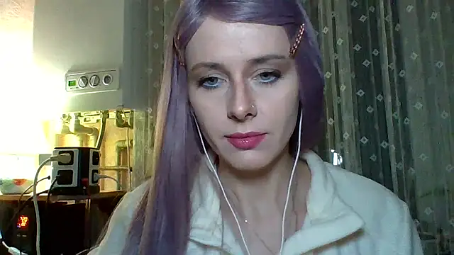 LuminousLady online show from 03.03.25