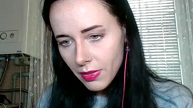 LuminousLady online show from 10.22.25