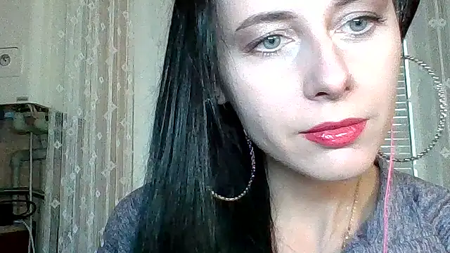 LuminousLady online show from 11.07.25