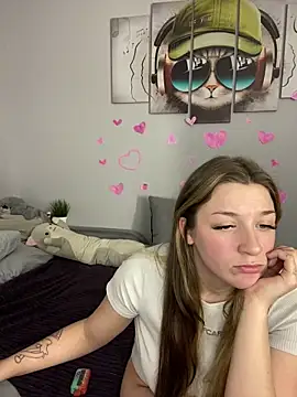 MollyMi0 online show from 02.19.25