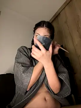 Snapshot of AngelRuby chatting on 09.21.25 AngelRuby online show from 09.21.25