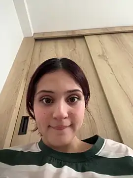 Snapshot of AngelRuby chatting on 09.21.25 AngelRuby online show from 09.21.25