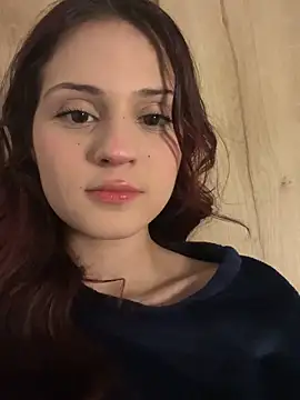 Snapshot of AngelRuby chatting on 09.28.25 AngelRuby online show from 09.28.25