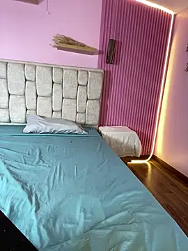 Snapshot of Valu_euphoria chatting on 03.12.25 Valu euphoria online show from 03.12.25