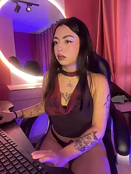 Snapshot of Valu_euphoria chatting on 07.19.26 Valu euphoria online show from 07.19.26