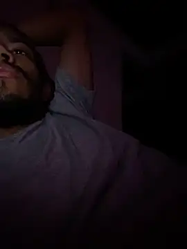 Snapshot of Mineirinho043 chatting on 02.15.26 Mineirinho043 online show from 02.15.26