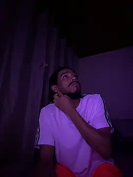 Snapshot of Mineirinho043 chatting on 02.19.26 Mineirinho043 online show from 02.19.26