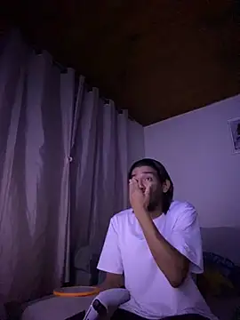 Snapshot of Mineirinho043 chatting on 02.20.26 Mineirinho043 online show from 02.20.26