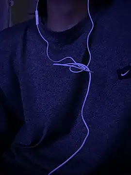 Snapshot of Mineirinho043 chatting on 02.23.26 Mineirinho043 online show from 02.23.26