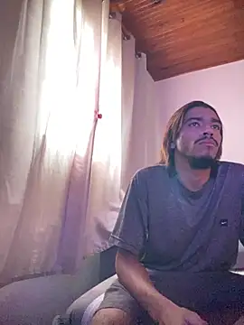 Snapshot of Mineirinho043 chatting on 02.24.26 Mineirinho043 online show from 02.24.26