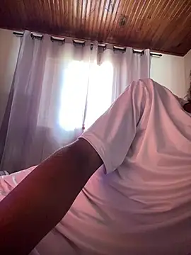 Snapshot of Mineirinho043 chatting on 02.26.26 Mineirinho043 online show from 02.26.26