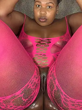 Cuddle Bear online show from 12.22.25