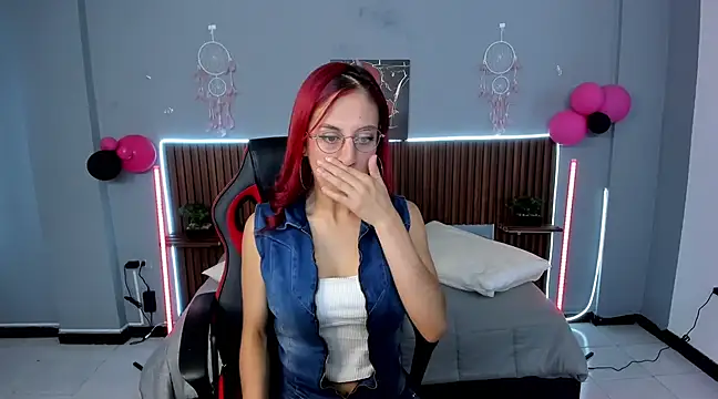 Alektra bryce online show from 02.18.25