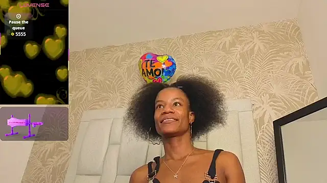 Snapshot of dafnnelewis chatting on 06.02.26 dafnnelewis online show from 06.02.26